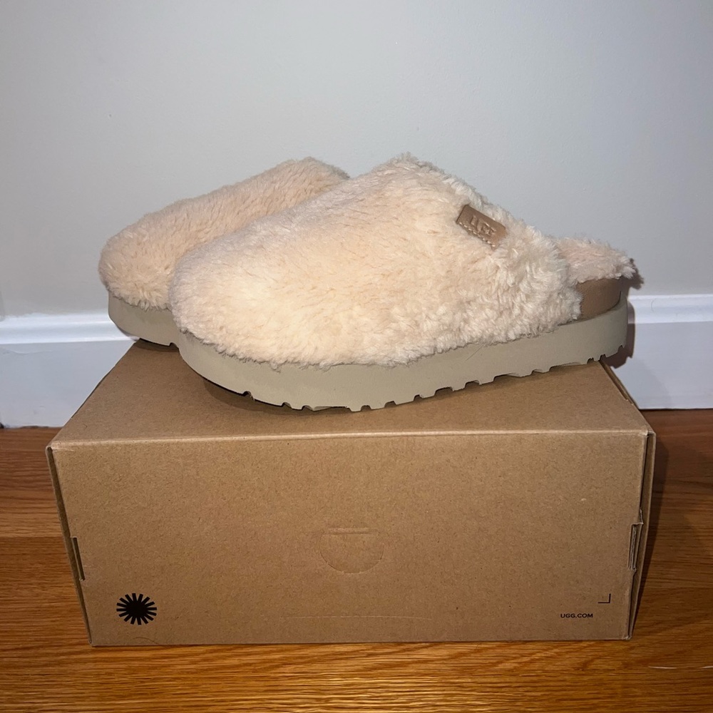 UGG Fuzz Sugar Slide